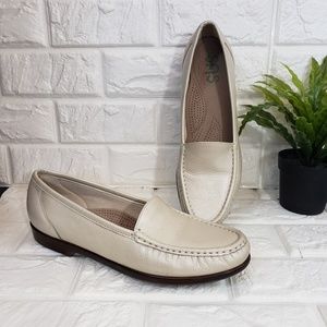 SAS size 10 slim tripad comfort shoes